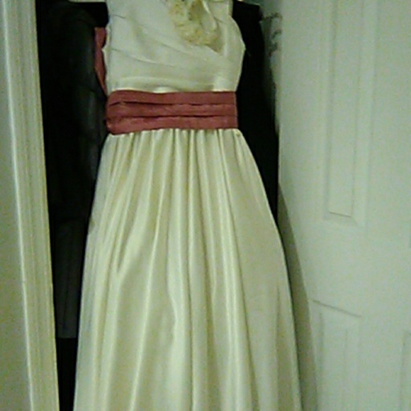 Wedding dress for girls size 8, and size 10 - Picture 1 of 3